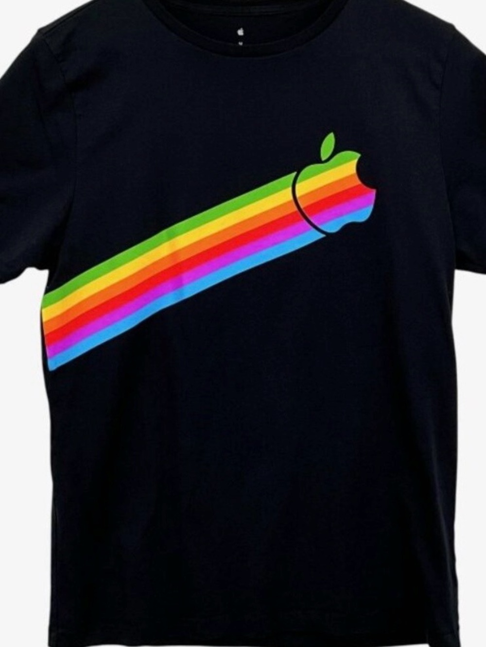 Men’s Apple Rainbow T-Shirt, in original box. Great gift or for Apple collector!